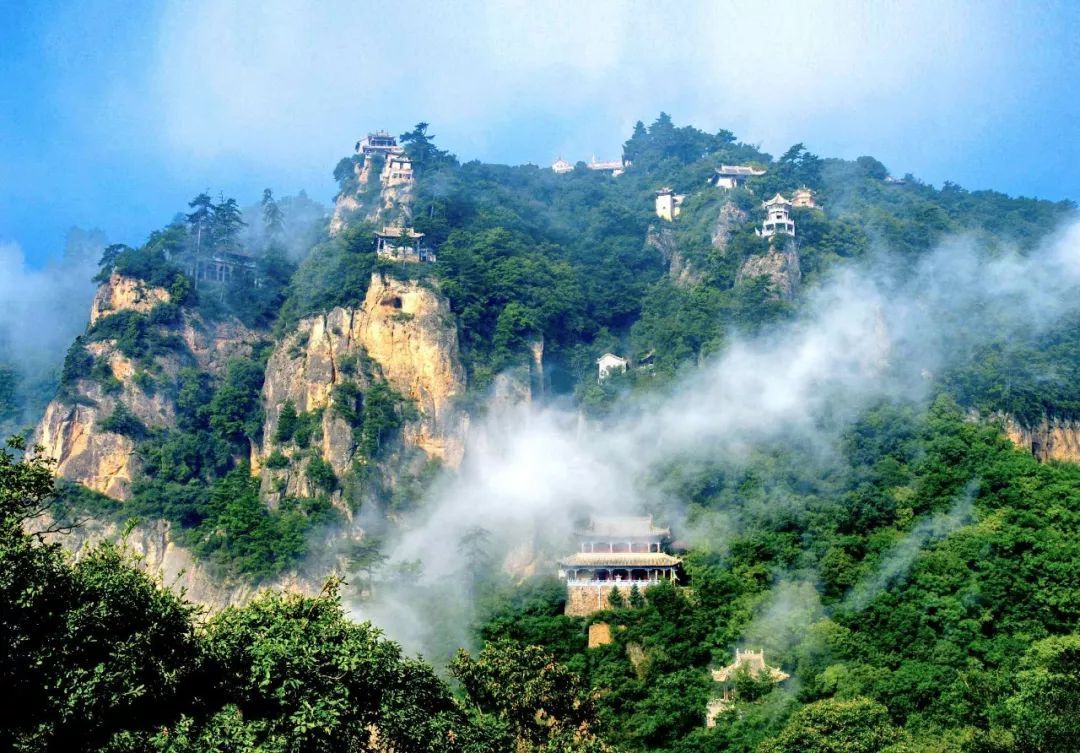 陜旅集團(tuán)牽手平?jīng)鍪?華清管理入駐崆峒山,西北旅游業(yè)聚力共贏!